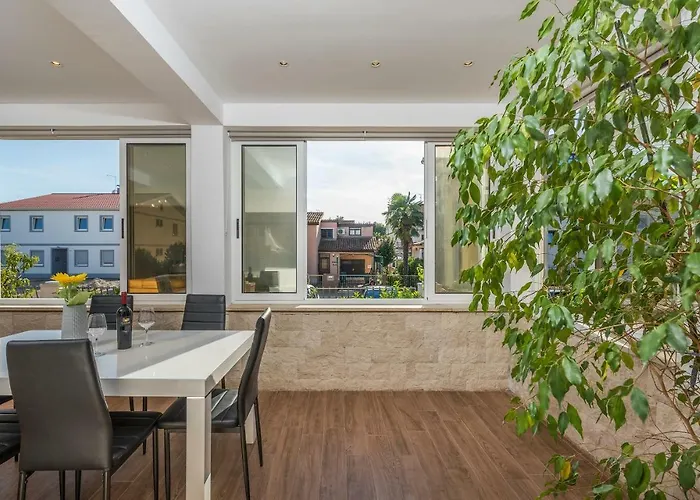 Apartman Spacious 3-br - Free Bikes & Parking