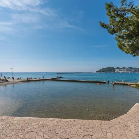 Spacious 3-br - Free Bikes & Parking * بوريتش