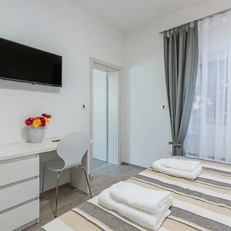 Spacious 3-br - Free Bikes & Parking * بوريتش