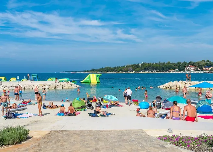 Spacious 3-Br Apartment Vita - Free Bikes & Parking * Poreč