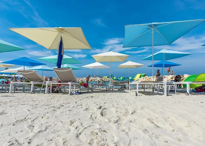 Spacious 3-Br Apartment Vita - Free Bikes & Parking Poreč