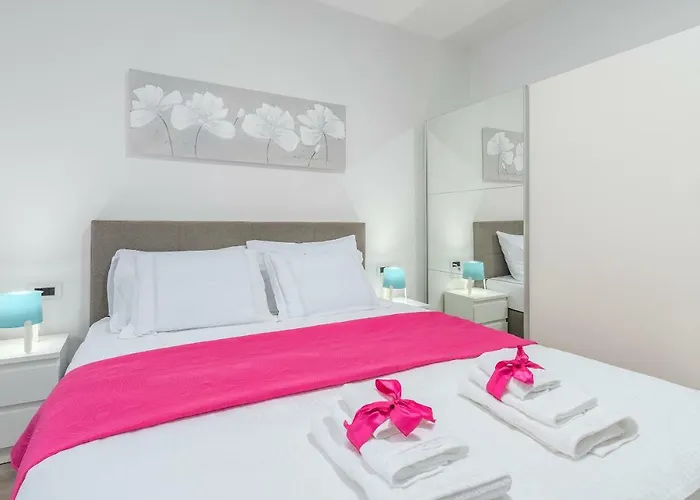 Lejlighed Spacious 3-Br Apartment Vita - Free Bikes & Parking *