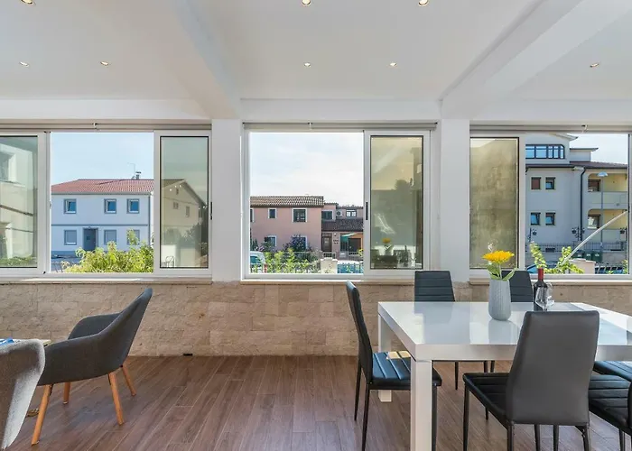 Spacious 3-Br Apartment Vita - Free Bikes & Parking Lejlighed