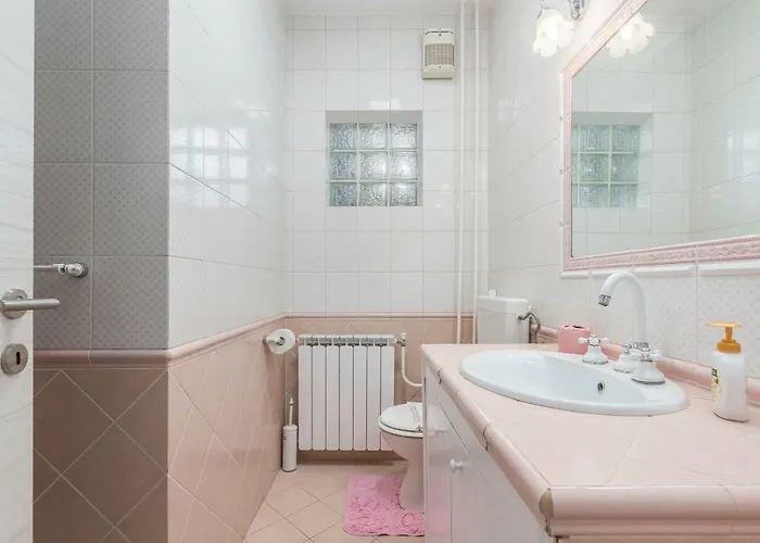 Spacious 3-Br Apartment Vita - Free Bikes & Parking Poreč