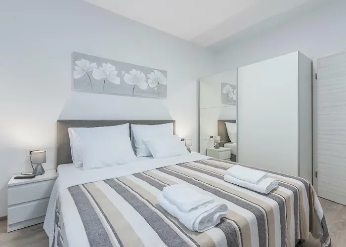 Spacious 3-Br Apartment Vita - Free Bikes & Parking Lejlighed *